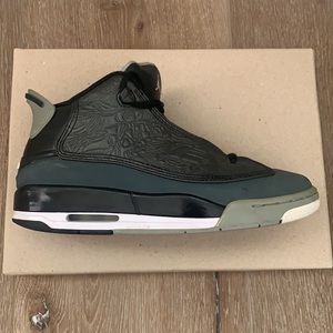 Air Jordan Dub Zero Sneakers Big Boys size 5